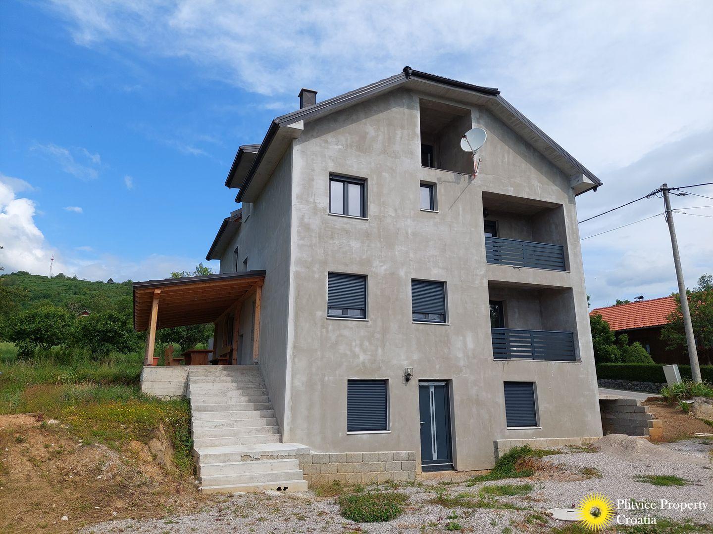 Guesthouse with apartments in Rakovica Real Estate Croatia Croatia