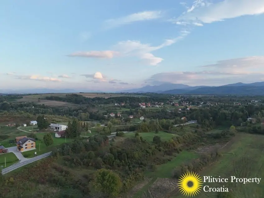 dji_fly_20240926_181910_0174_1727372576444_photo