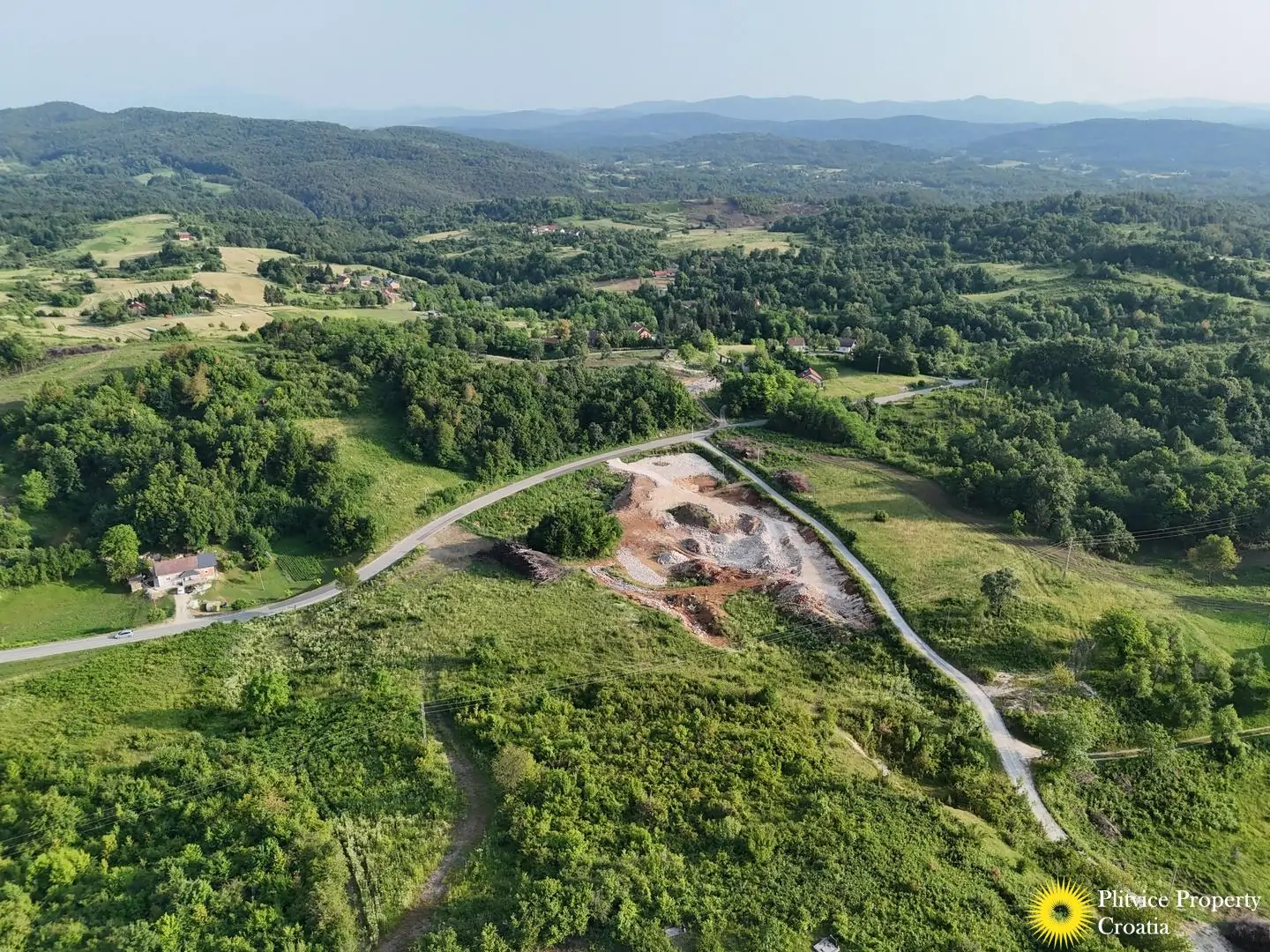 dji_fly_20250612_183826_0735_1749801575887_photo