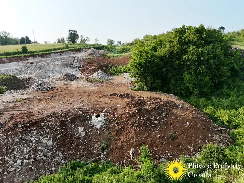 dji_fly_20250612_183938_0737_1749801575052_photo