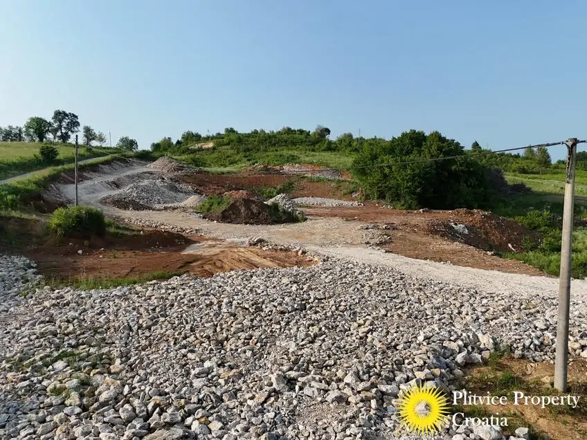 dji_fly_20250612_183958_0738_1749801574577_photo