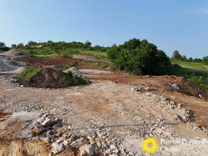 dji_fly_20250612_184010_0739_1749801574127_photo