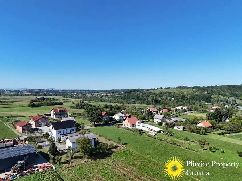 dji_fly_20250808_163624_0932_1754893814129_photo