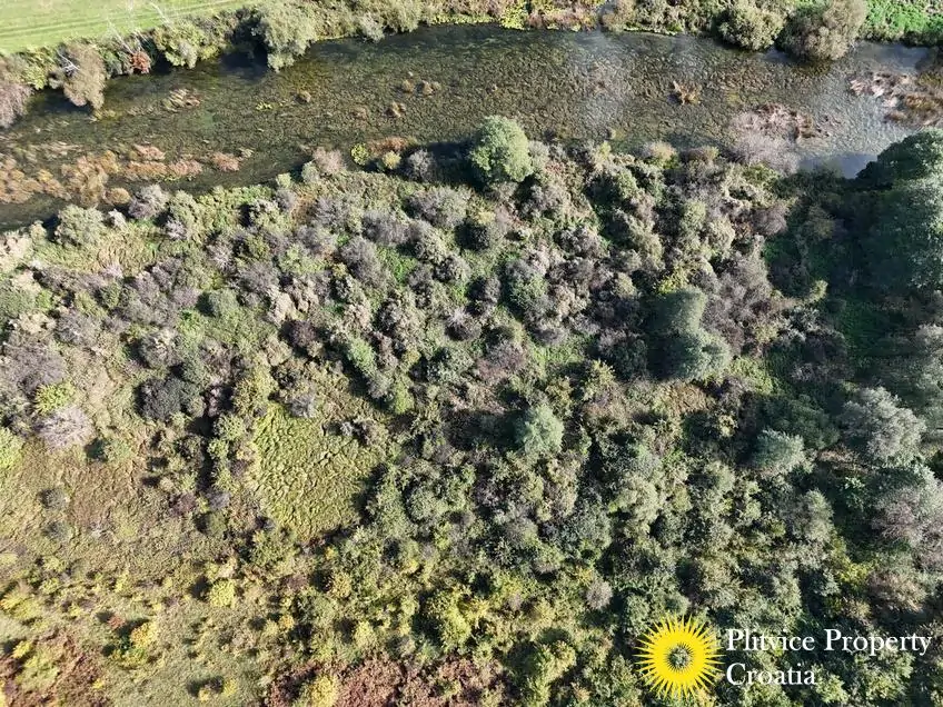 dji_fly_20251008_121112_0400_1759924578512_photo