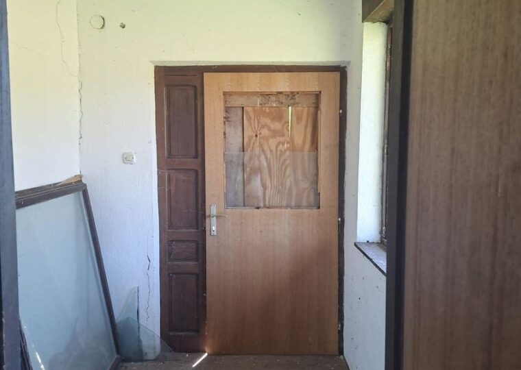 C033 photo 60