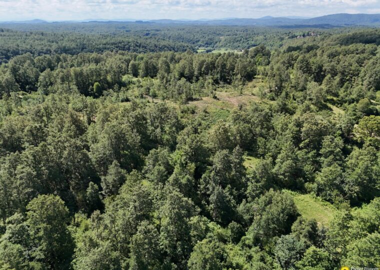 Exceptional Agricultural Estate Above the Korana River Canyon