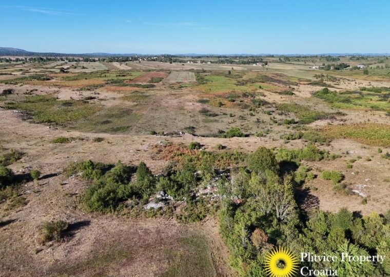 Large Rural Property with Building Zone in Rešetar