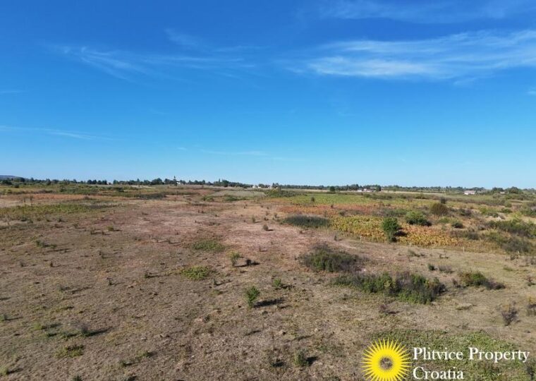 Large Rural Property with Building Zone in Rešetar