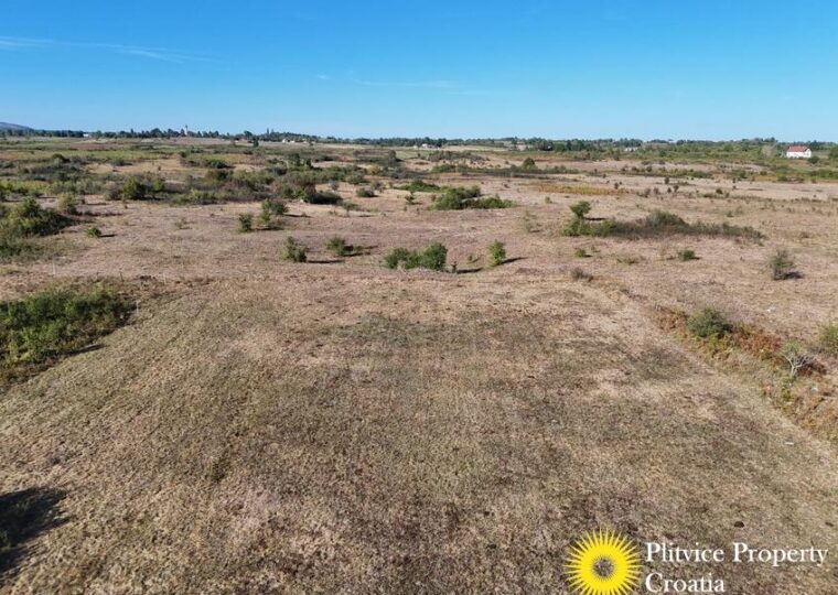Large Rural Property with Building Zone in Rešetar