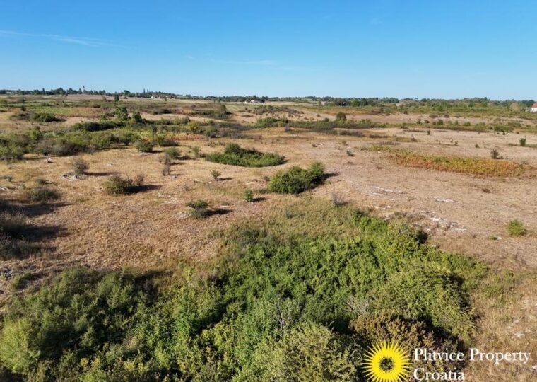Large Rural Property with Building Zone in Rešetar