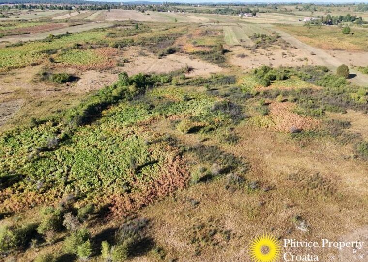 Large Rural Property with Building Zone in Rešetar