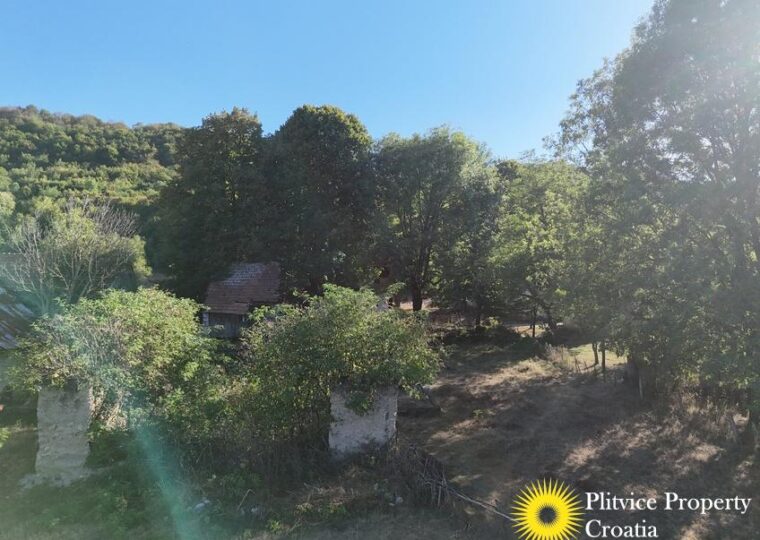 Large Rural Property with Building Zone in Rešetar